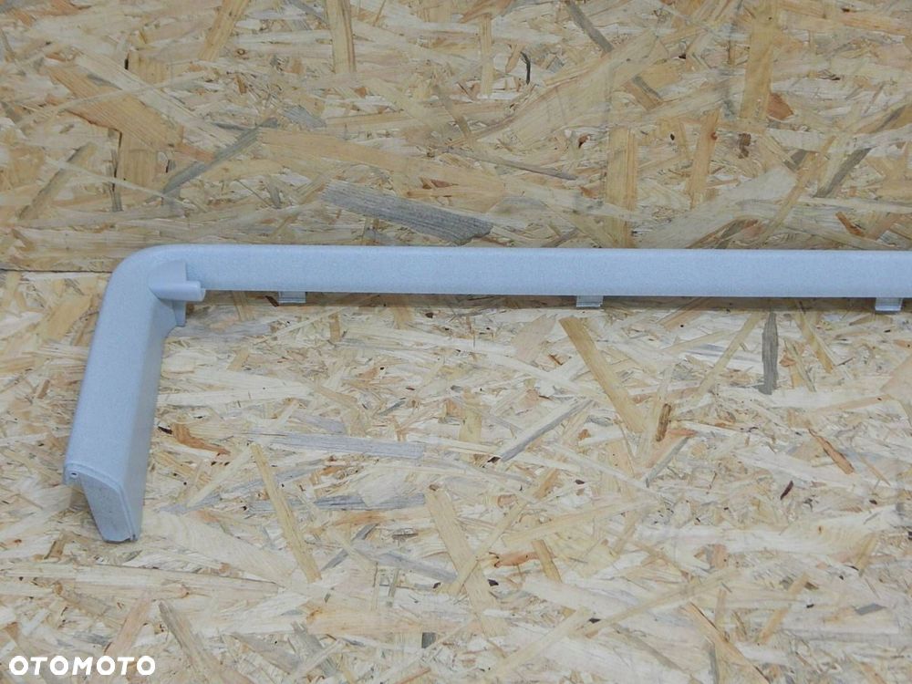 vw t5 multivan listwa ramka osłona drzwi przesuwnych okna prawa 7h5867624c - 2