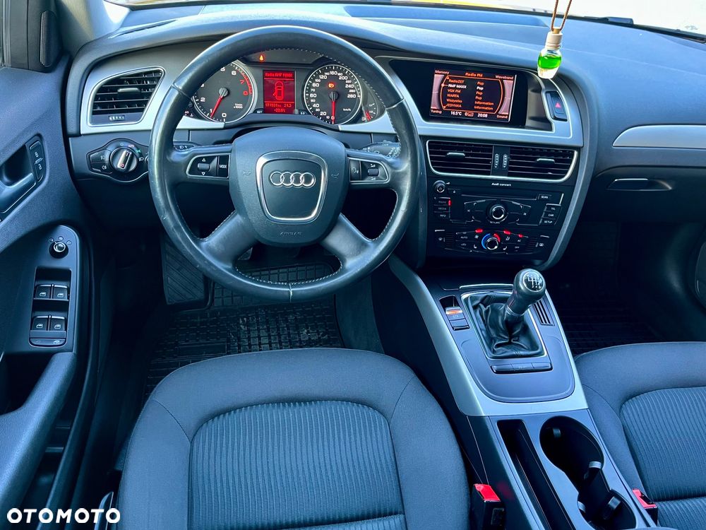 Audi A4 Avant 1.8 TFSI Ambiente - 10