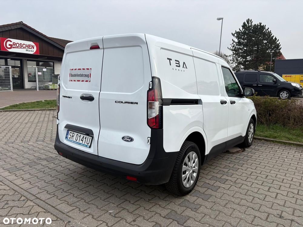 Ford Transit Courier - 5