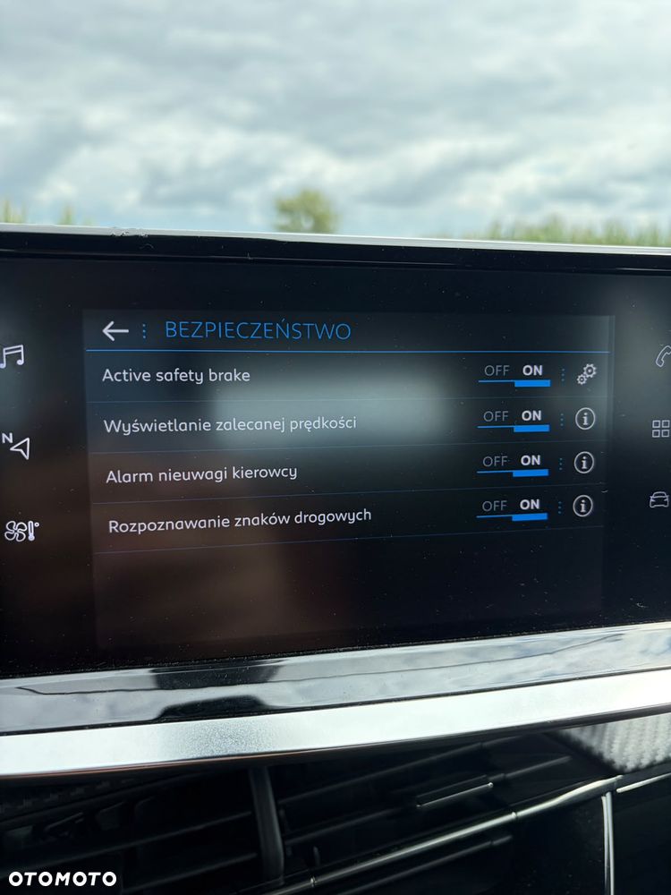 Peugeot 2008 PureTech 100 Active - 16