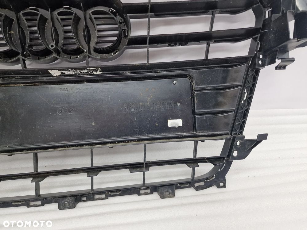 AUDI A4 B8 LIFT 11- ATRAPA / GRILL PRZEDNI PRZÓD , NR 8K0853651E / 8K0853651F , NR AUKCJI GR4 - 18