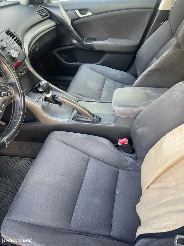 Honda Accord Tourer 2.2 i-DTEC Elegance - 4