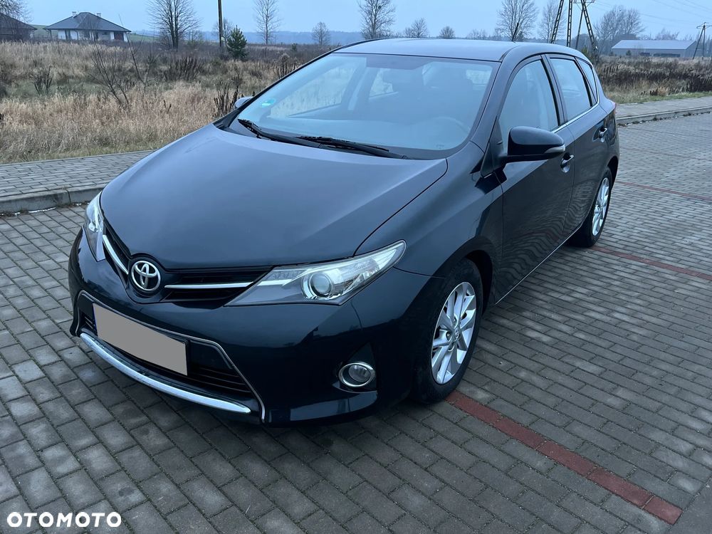 Toyota Auris 2.0 D-4D Dynamic - 21