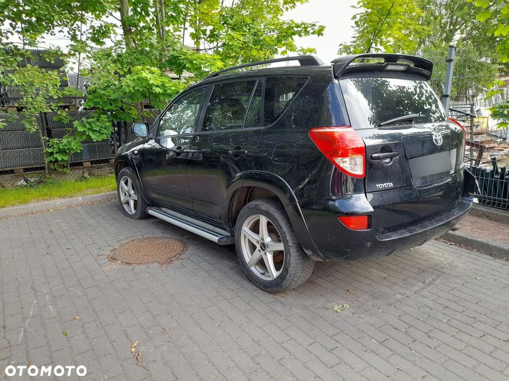 Toyota RAV4 2.2 D-4D X - 2