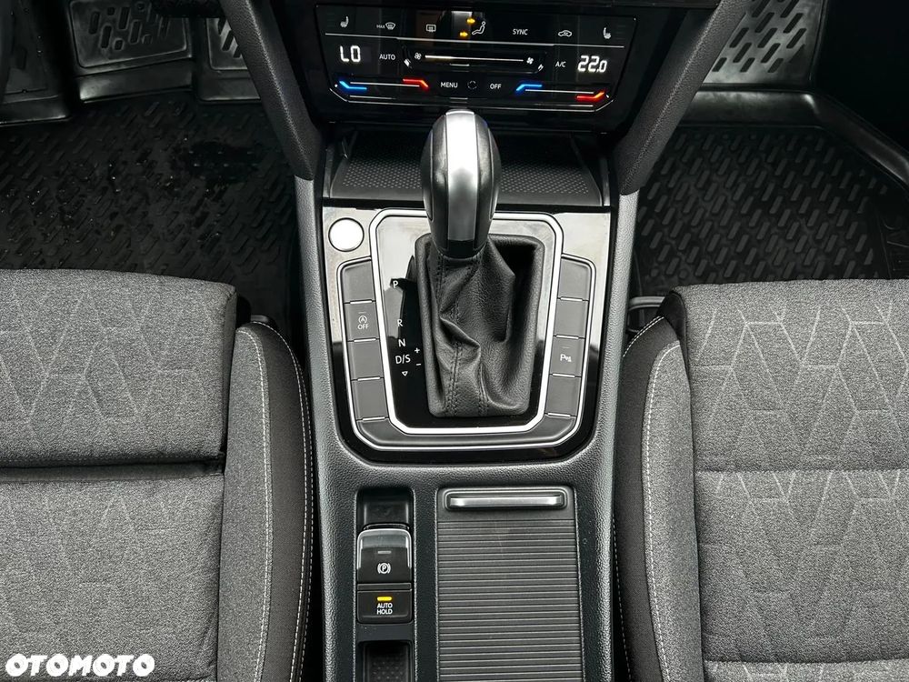 Volkswagen Passat 2.0 TDI EVO Business DSG - 30