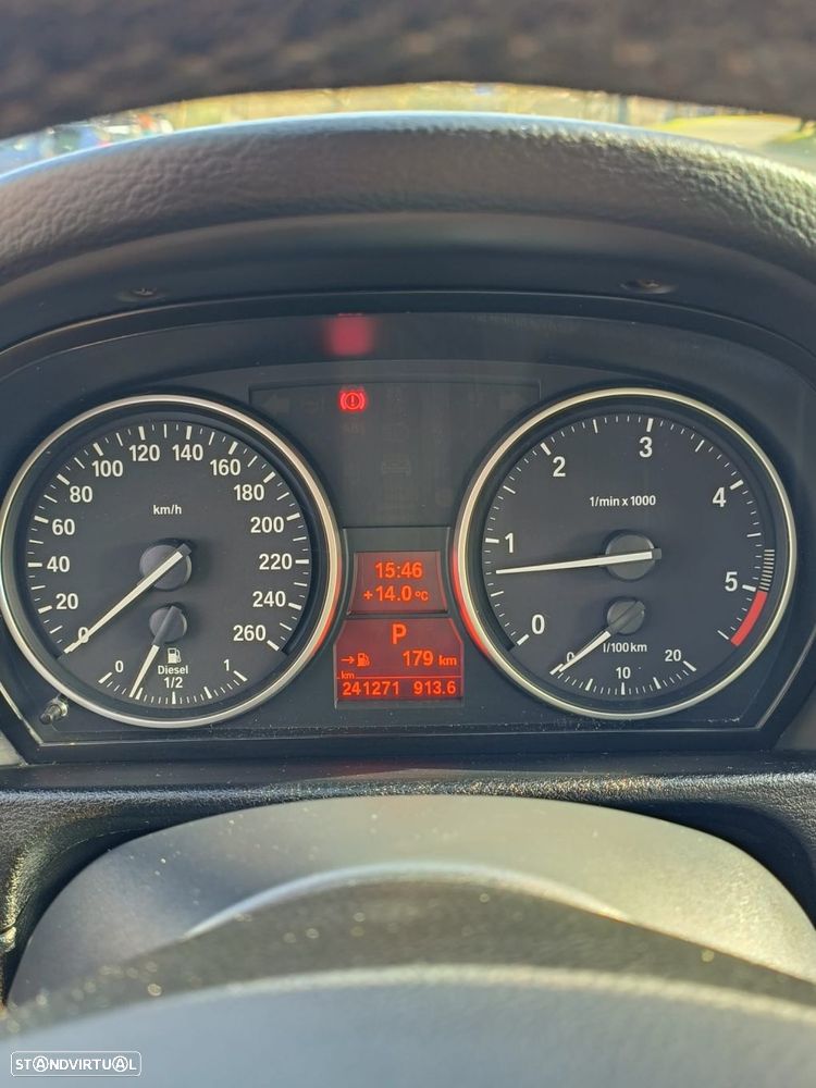 BMW X1 18 d sDrive Auto - 13