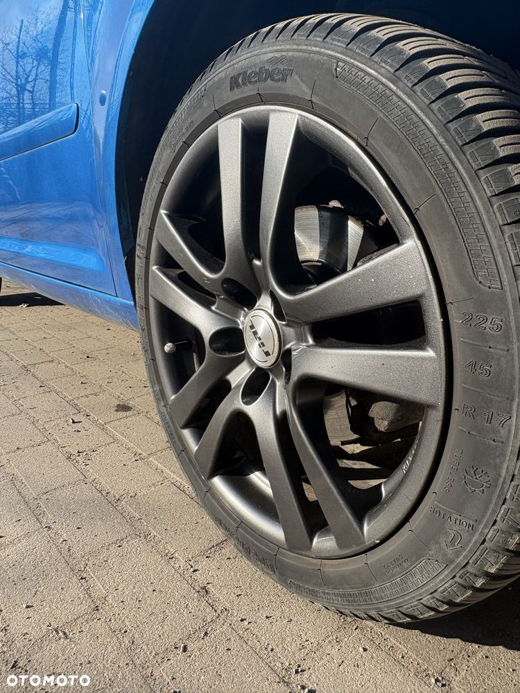 Volkswagen Touran - 7