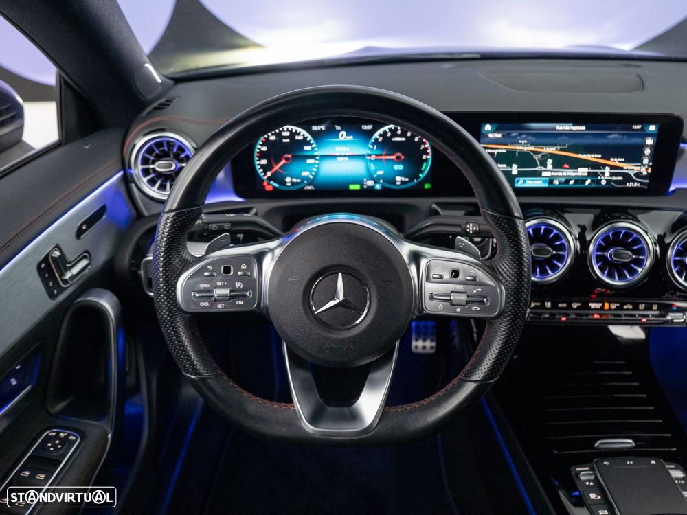 Mercedes-Benz CLA 250 e Shooting Brake AMG Line - 17