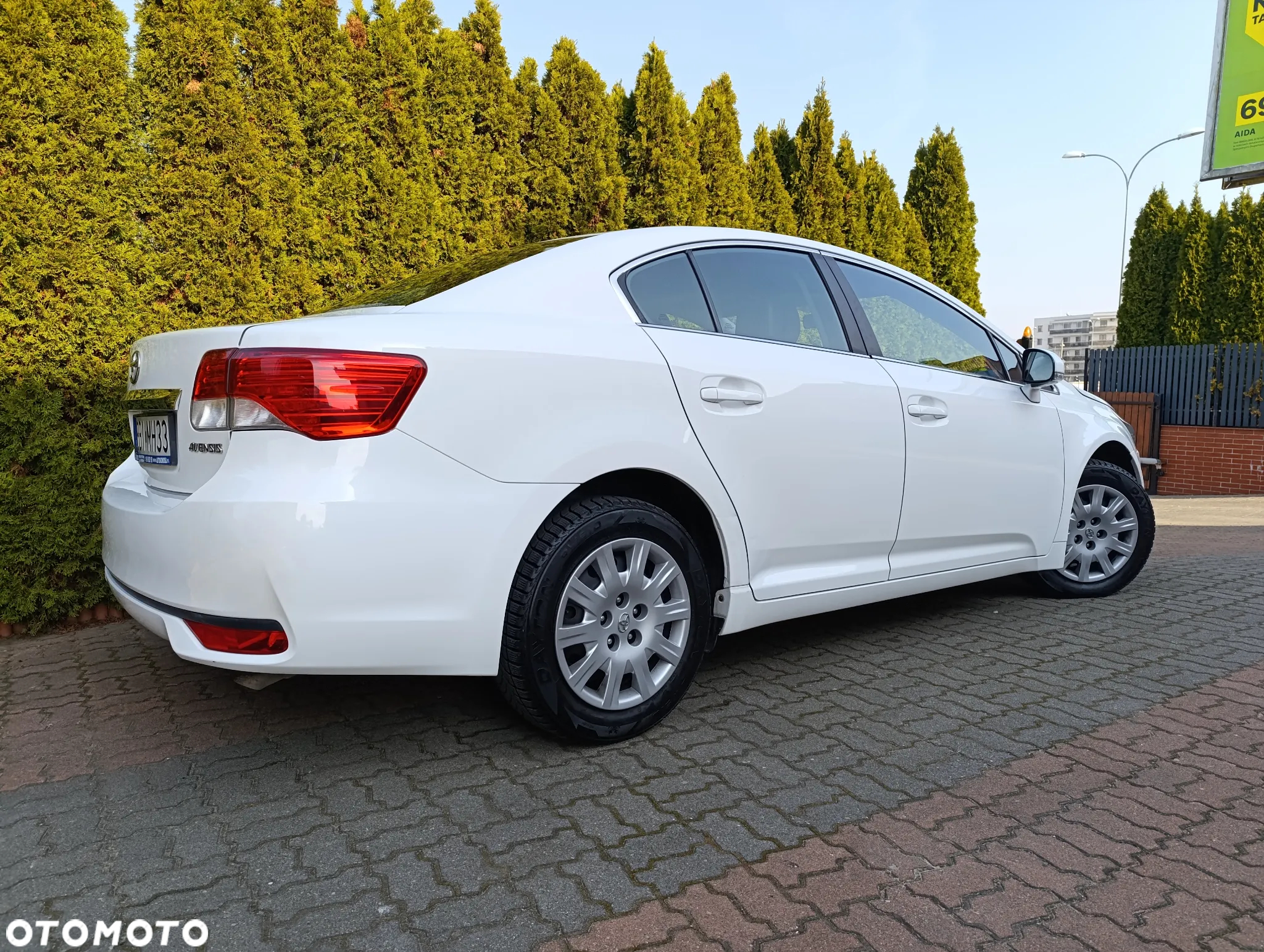 Toyota Avensis 2.0 D-4D Active - 8