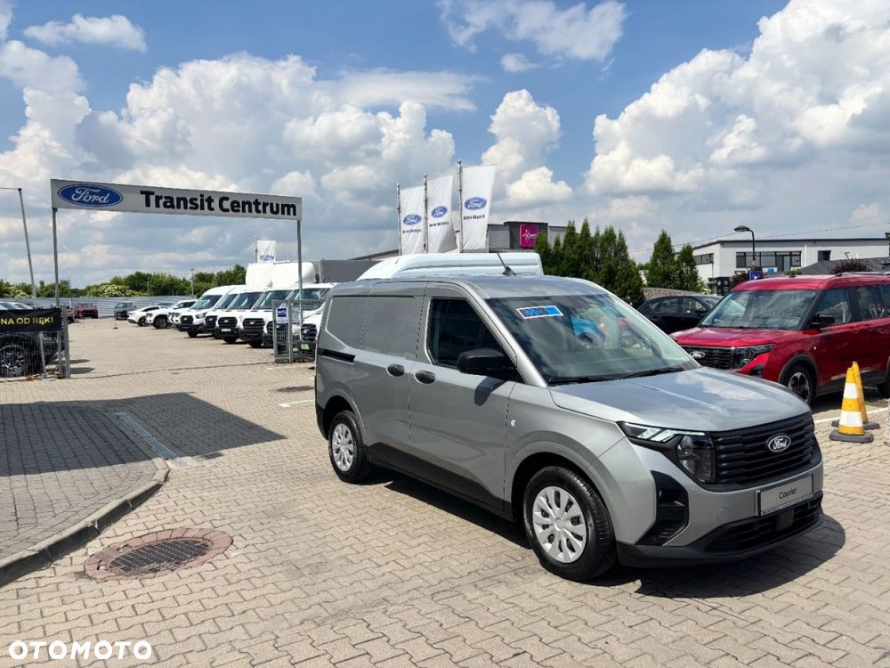 Ford Transit Courier - 4