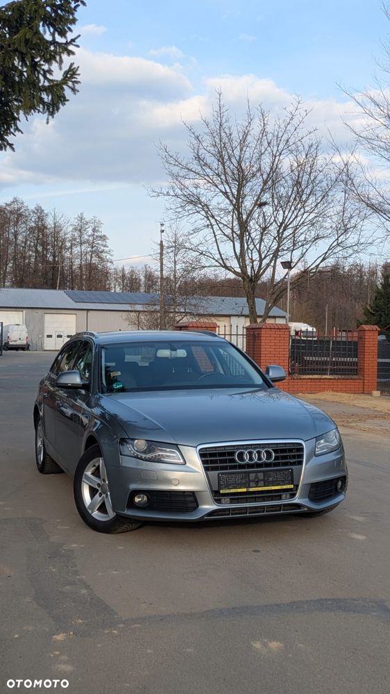 Audi A4 Avant 2.0 TDI DPF Ambiente - 26