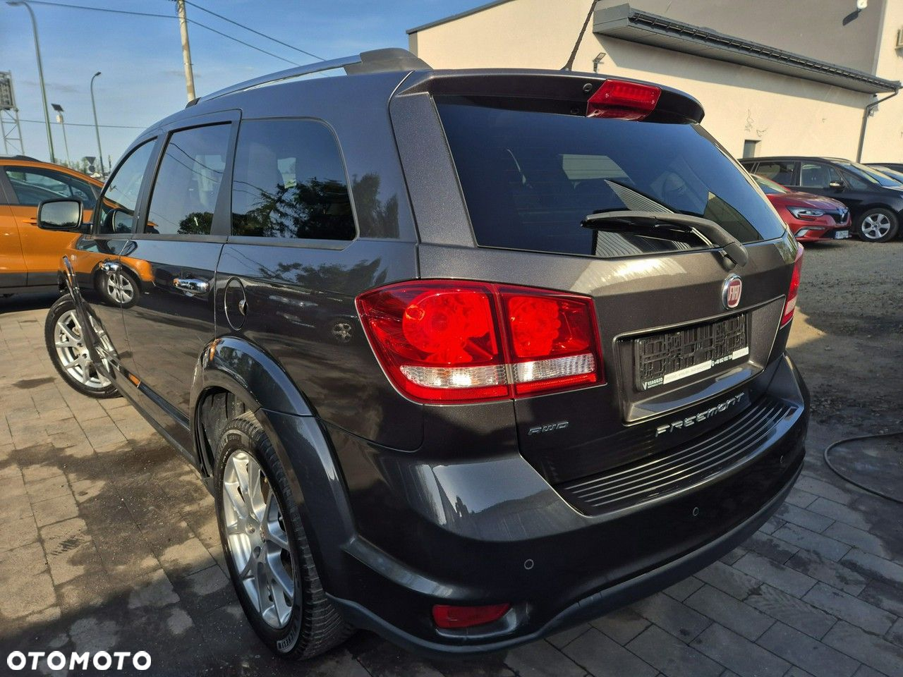 Fiat Freemont 2.0 Multijet Lounge AWD - 4