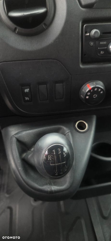 Renault Master - 33