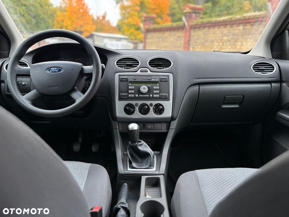 Ford Focus 1.6 Comfort - 12