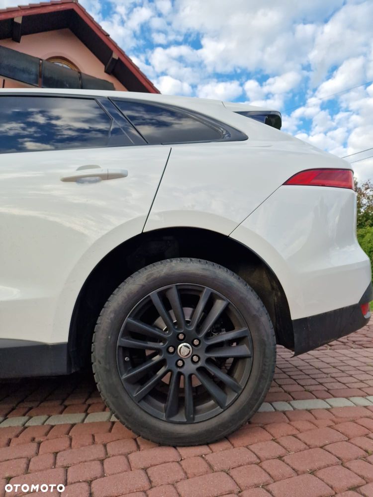 Jaguar F-Pace 30t AWD Prestige - 8