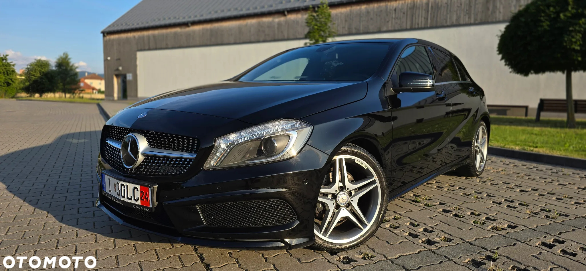 Mercedes-Benz Klasa A 180 AMG Line - 2