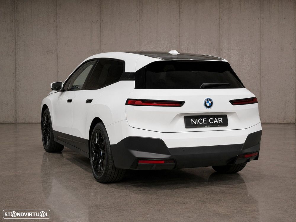 BMW iX xDrive 40 Pack Desportivo - 5