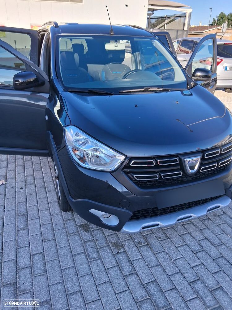 Dacia Lodgy 1.5 Blue dCi SL Go 7L - 9