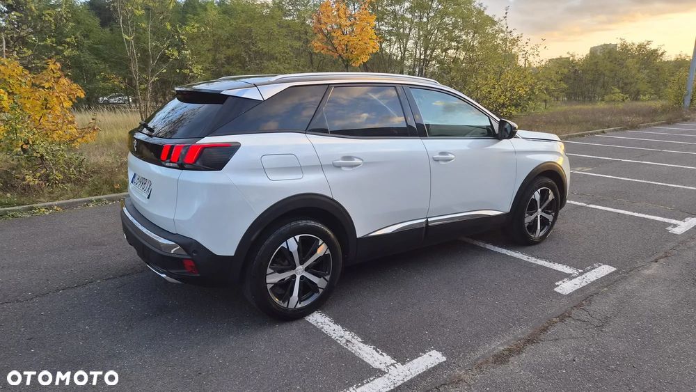 Peugeot 3008 2019 photo 2