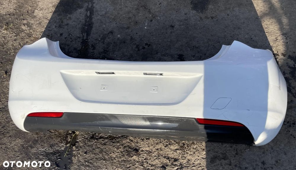 Zderzak Opel Astra IV J HB tył OE - 1