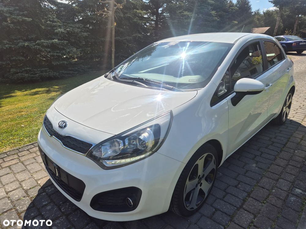 Kia Rio 1.2 Dream Team Edition - 11