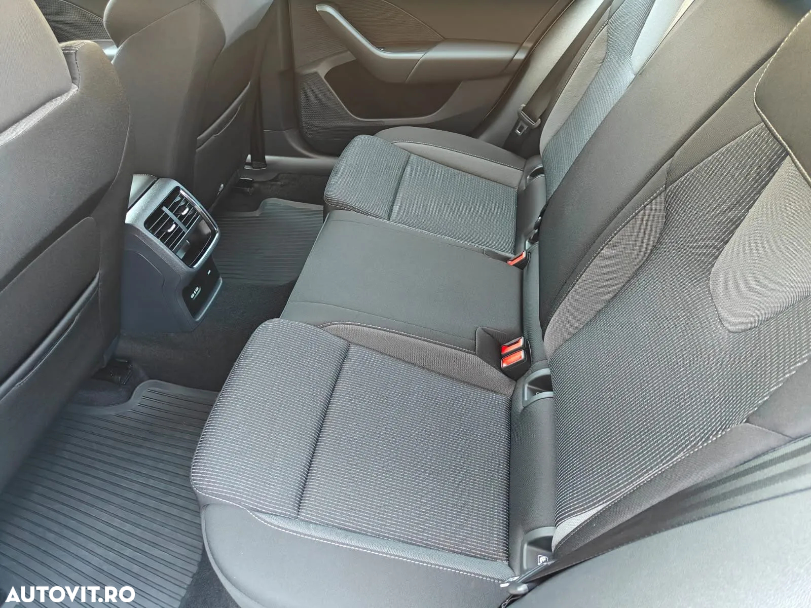 Skoda Octavia 2.0 TDI DSG Ambition - 20