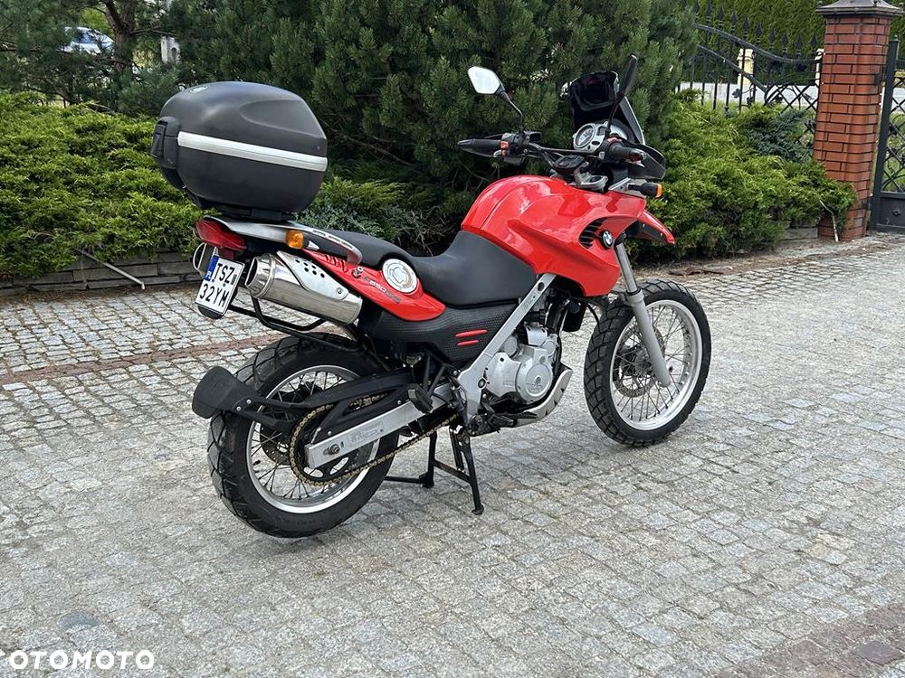 BMW F - 5