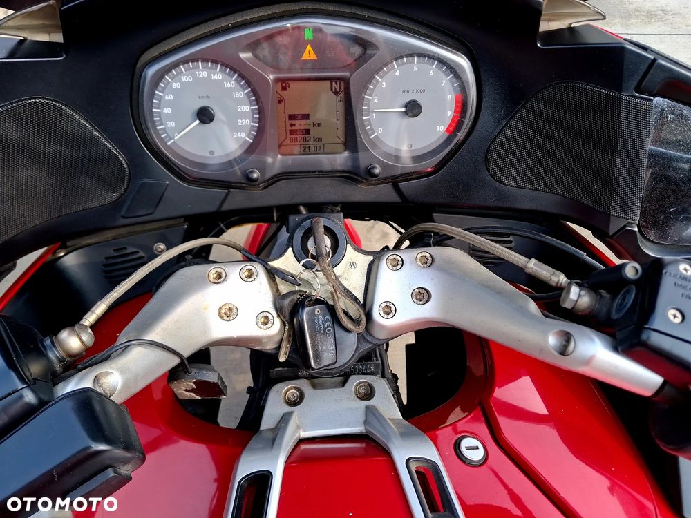 BMW R - 8
