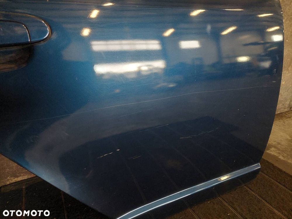 DRZWI KOMPLETNE PRAWY TYŁ TOYOTA YARIS I 8P4 - 2