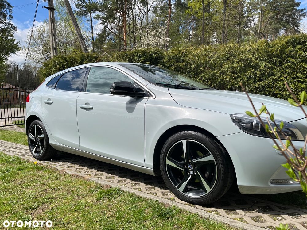Volvo V40 D2 R-Design Summum - 11