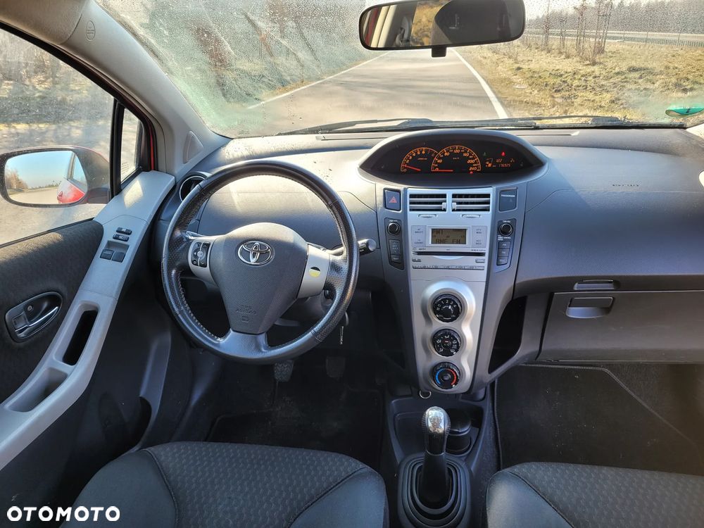 Toyota Yaris 1.8 VVT-i TSport - 9