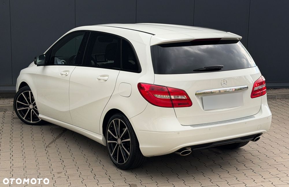 Mercedes-Benz Klasa B 200 CDI (BlueEFFICIENCY) - 22