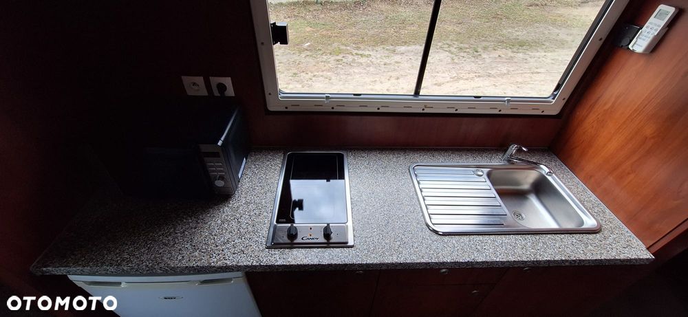 Scania Koniowóz 7-koni + living - 18