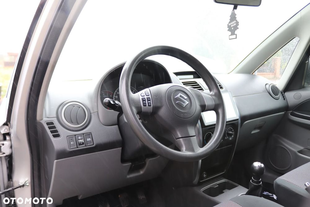 Suzuki SX4 1.6 VVT 4x4 Comfort - 29