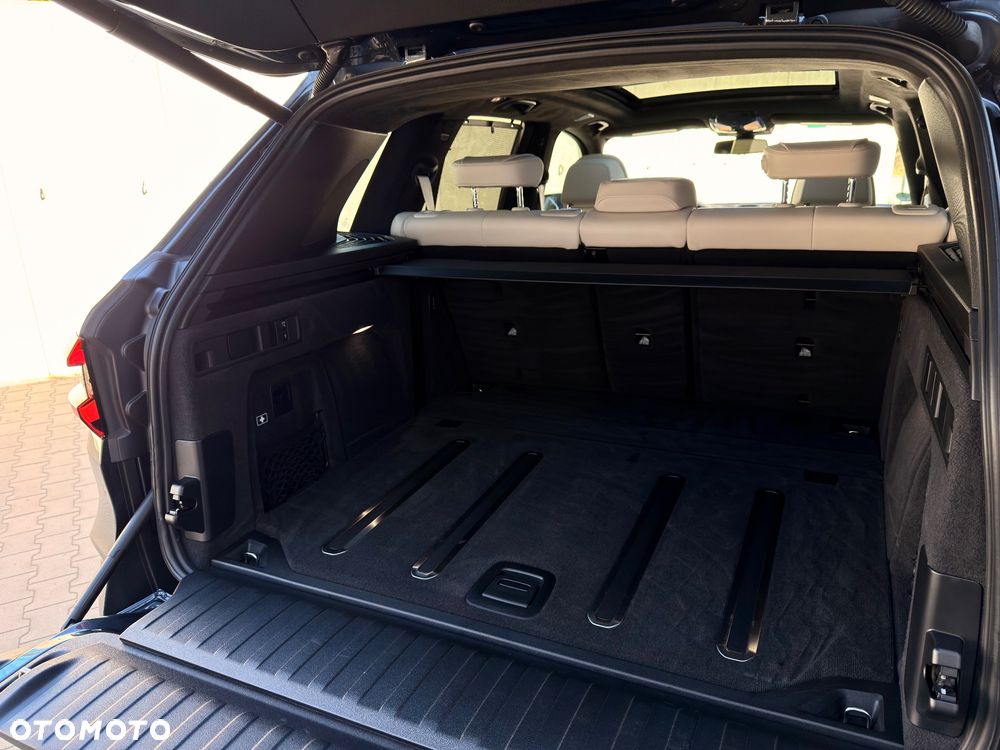 BMW X5 M M50i - 41