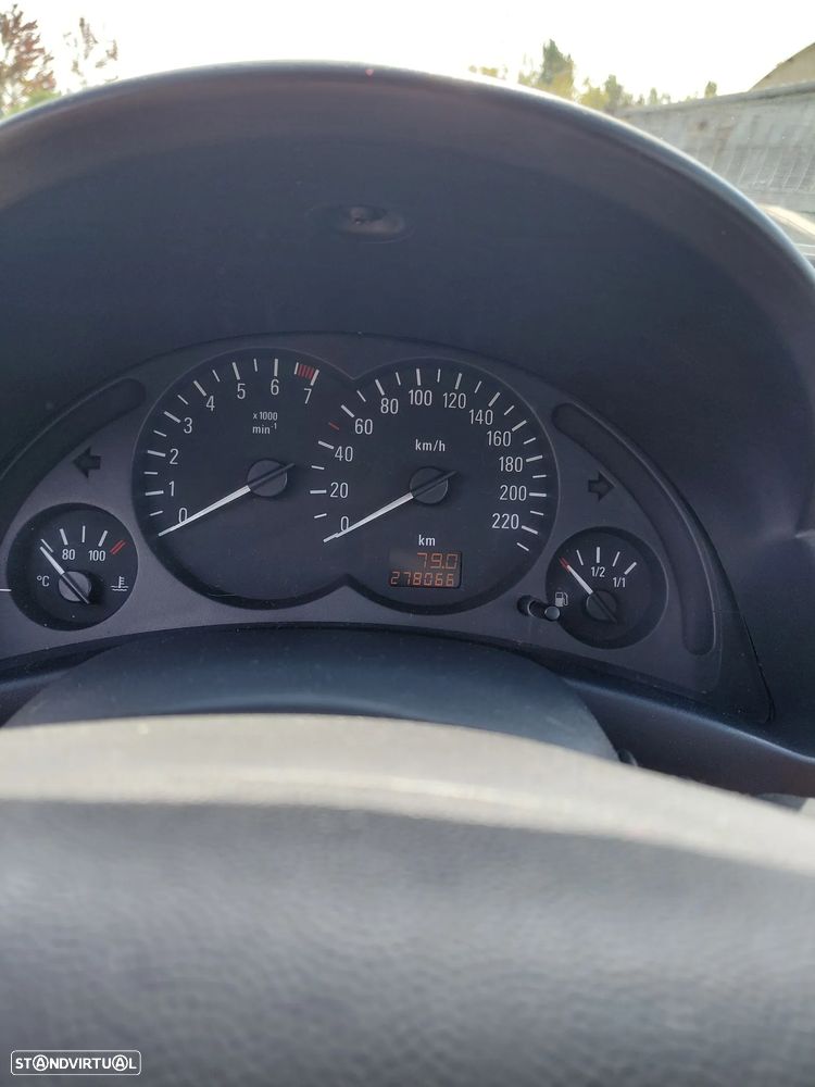 Opel Corsa 1.2 Twinport Enjoy - 7