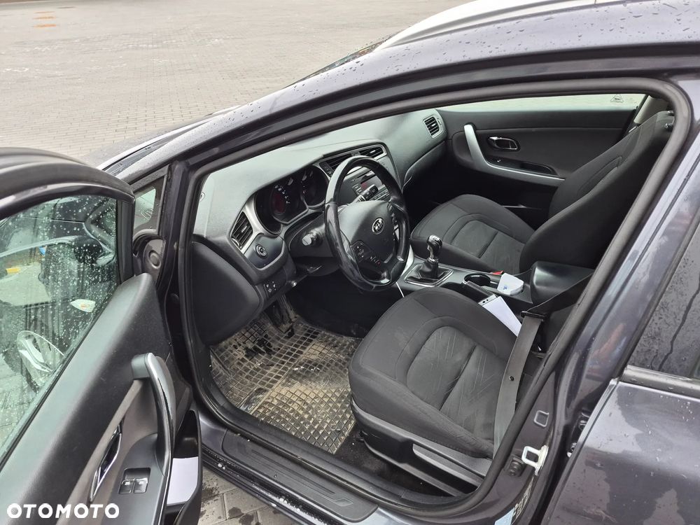 Kia Ceed 1.6 CRDi M - 10