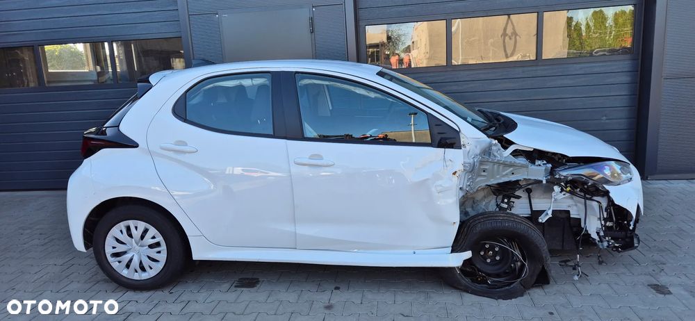 Toyota Yaris - 6