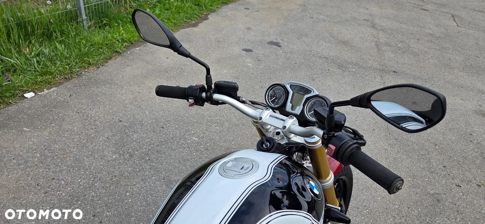 BMW R - 22