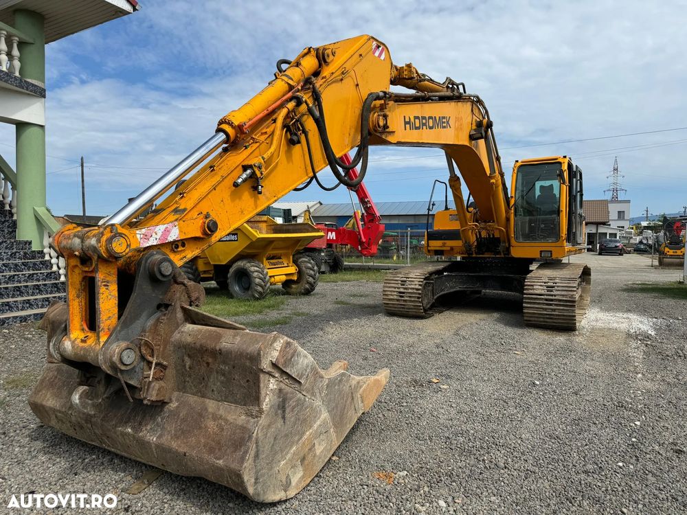 Hidromek HMK 300 LC - 2