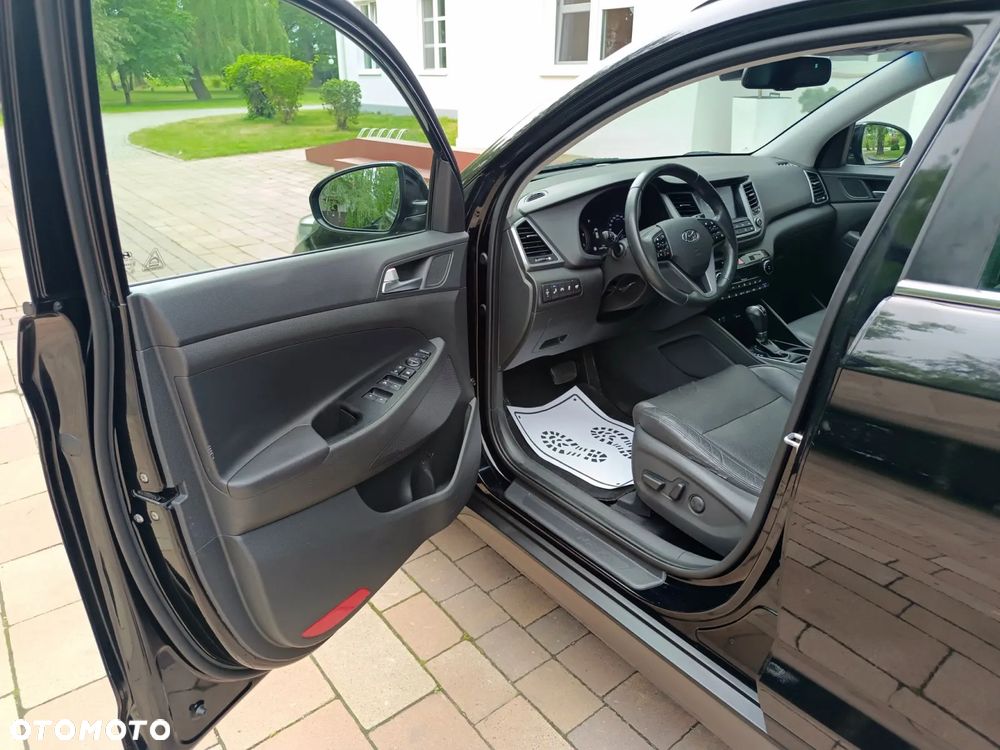 Hyundai Tucson blue 1.7 CRDi 2WD DCT Premium - 18