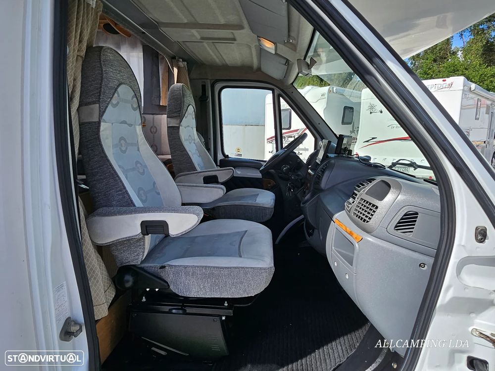 Burstner A-Modell A748-2 CAMA TRANSVERSAL - 14
