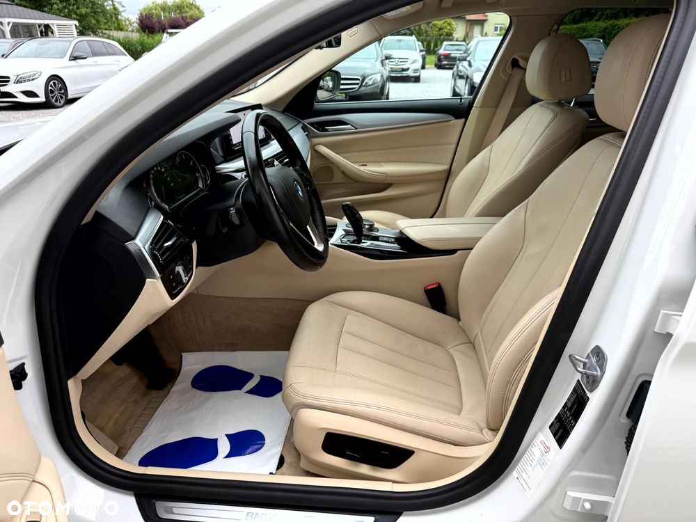 BMW Seria 5 520d Sport Line sport - 18