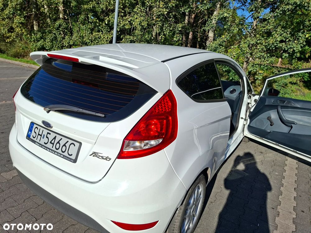 Ford Fiesta 1.25 Ambiente - 14