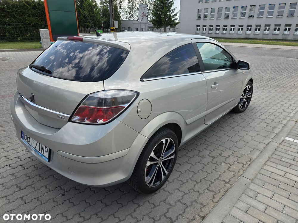 Opel Astra 1.9 CDTI DPF Cosmo - 6