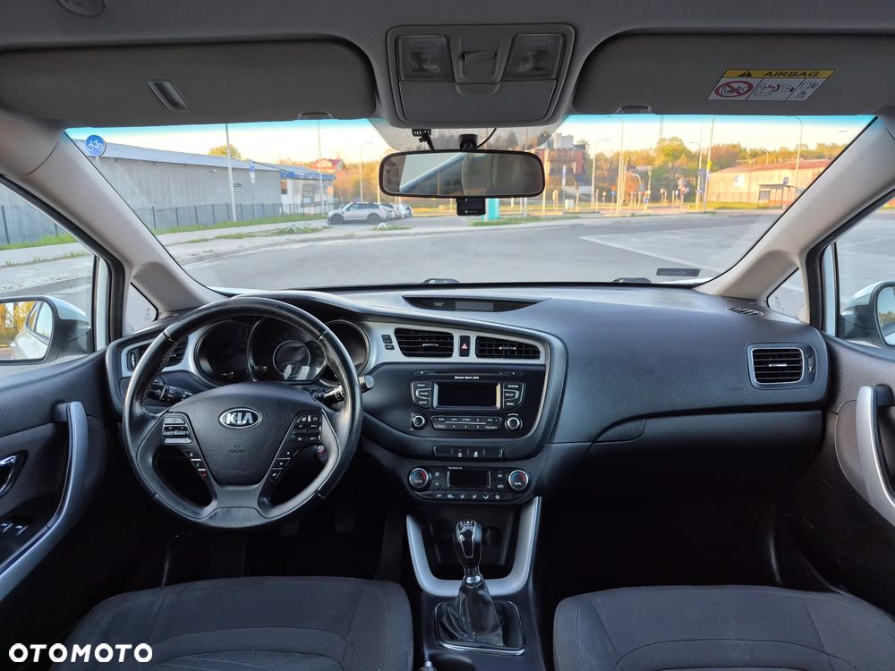Kia Ceed 1.4 L - 13