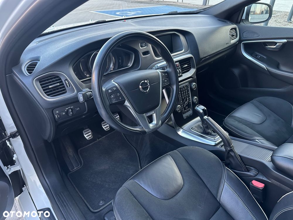 Volvo V40 T2 RDesign - 15