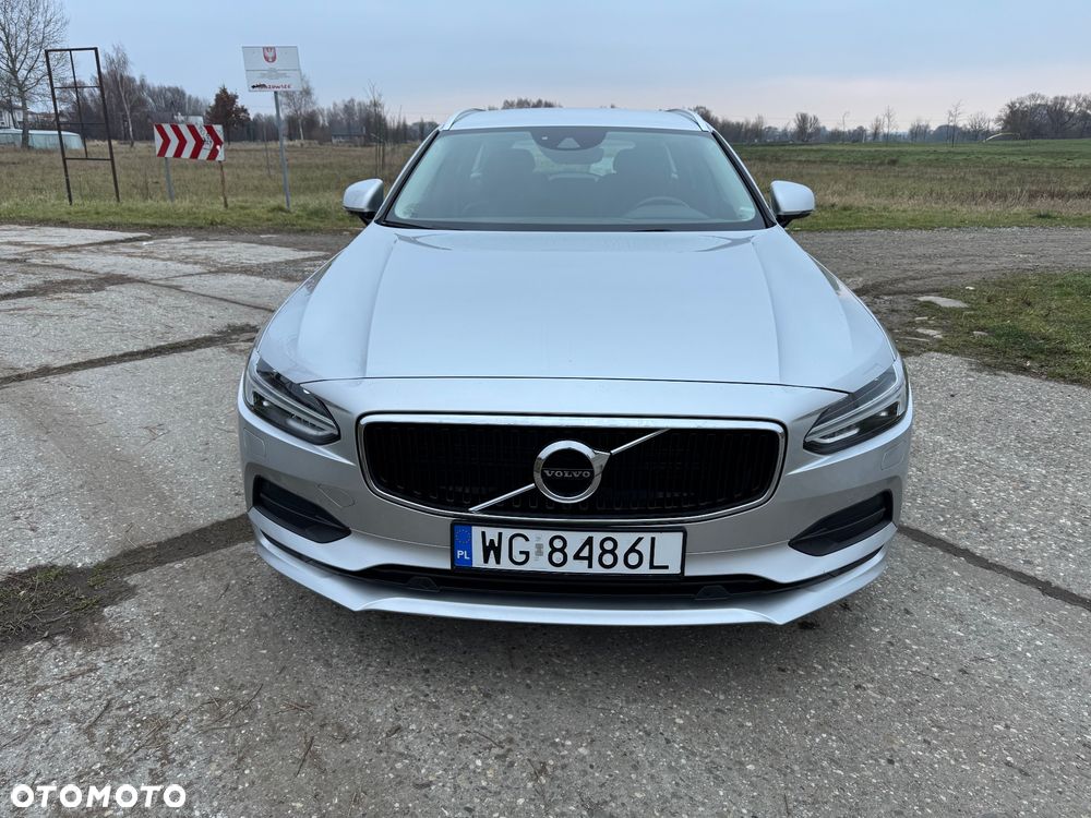 Volvo V90 D4 Momentum - 3