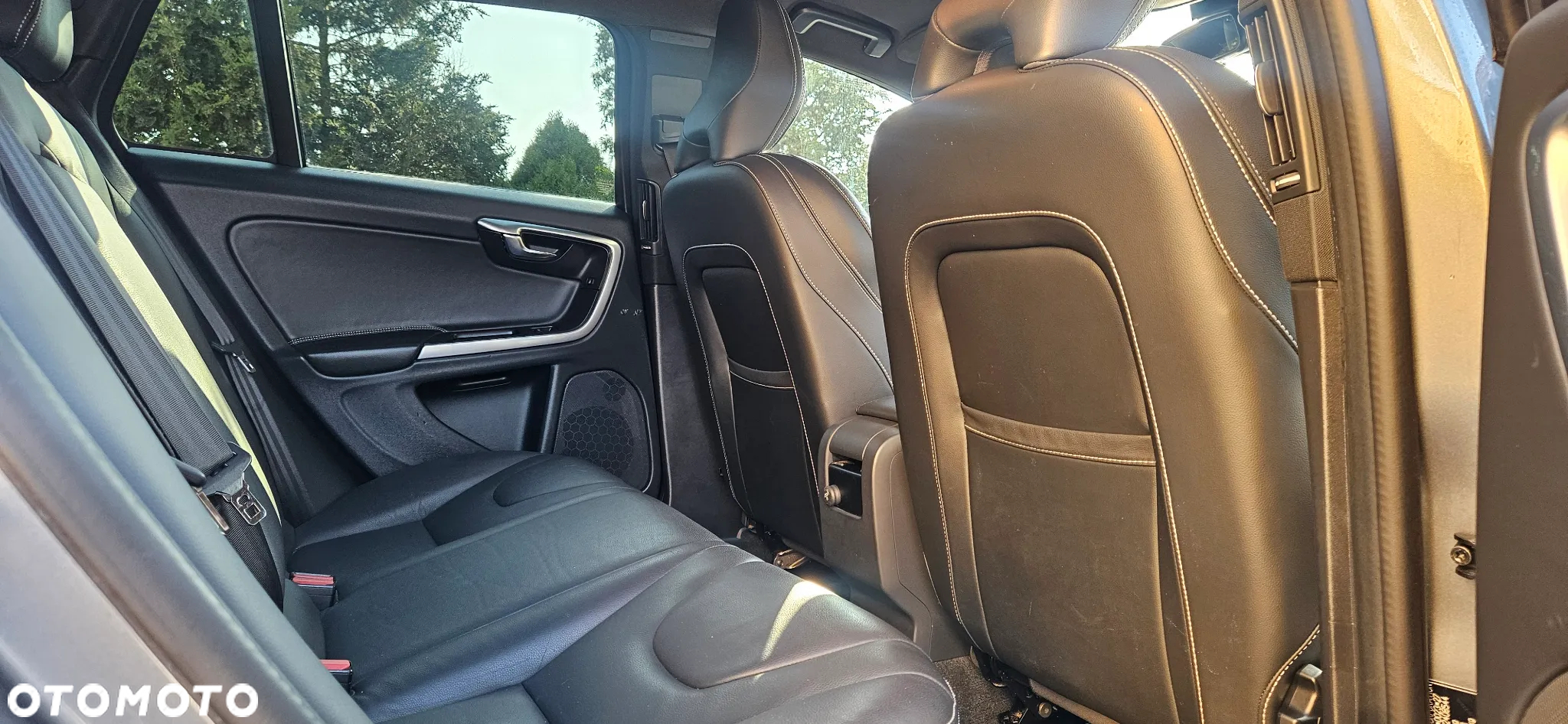 Volvo V60 D2 Drive-E Dynamic Edition (Kinetic) - 12