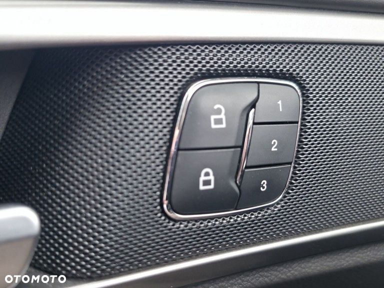 Ford Mondeo 2.0 EcoBlue Vignale - 14